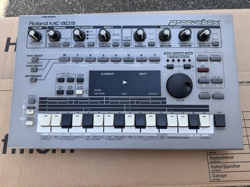Roland mc303 sequencer dance - roland,