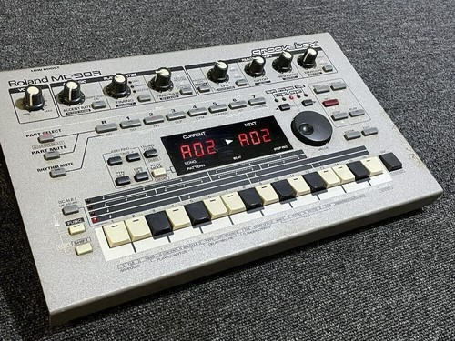 Roland mc303 sequenzer - roland,