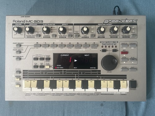 Roland 303 sequencer - roland,