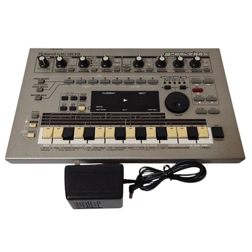 Roland 303 sequencer - roland,